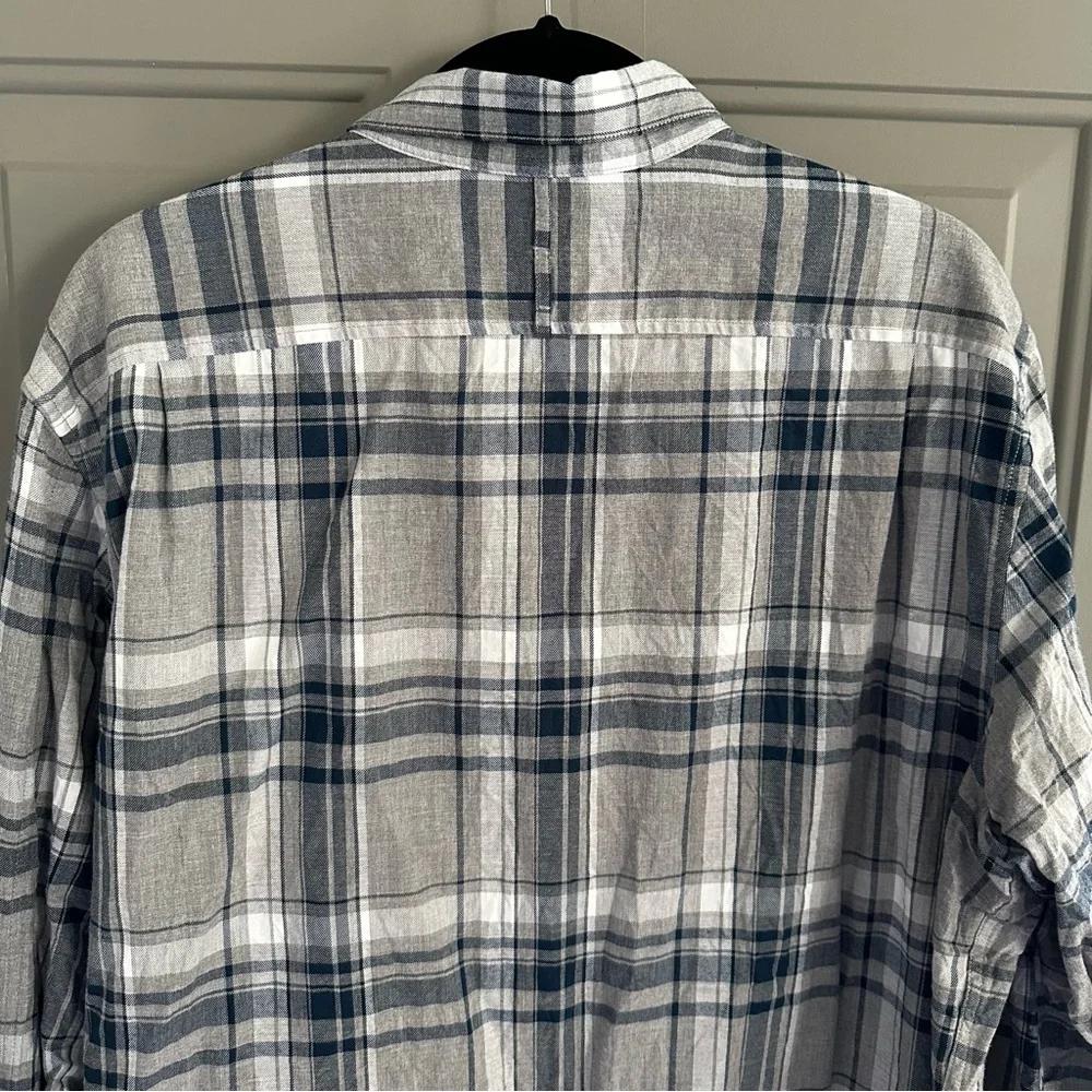 🩶 BANANA REPUBLIC men’s Plaid Button-Up Shirt Gray & Navy plaid XL flannel shirt